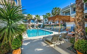 Pefki Deluxe Residences - Adults Only 16Plus